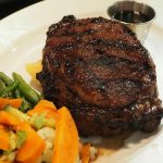 Dlaczego stek musi "odpocząć" po grillowaniu: fizyka smaku, którą ignorują nawet doświadczeni mięsożercy dlaczego-stek-musi-odpoczac-po-grillowaniu-fizyka-smaku-ktora-ignoruja.jpg